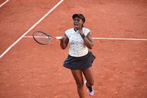 亚博体育穆古鲁扎赛事官方发布逆转新规,美国队争议不断!的简单介绍